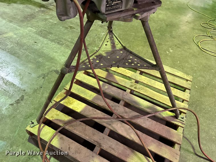 image for item EN0607 (2) roll groovers