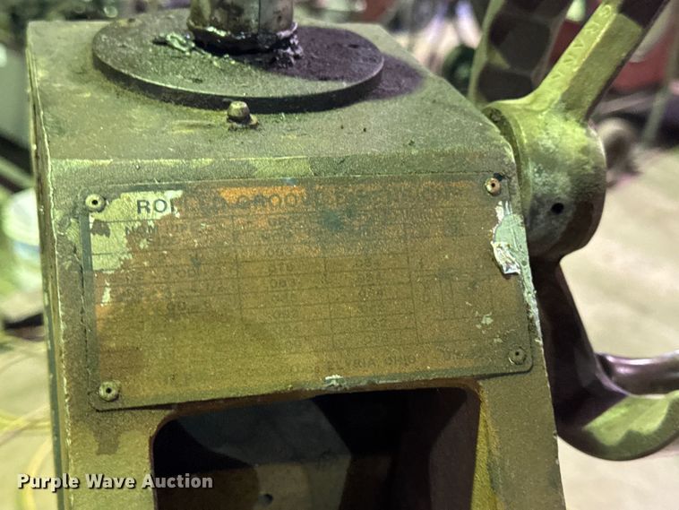 image for item EN0607 (2) roll groovers