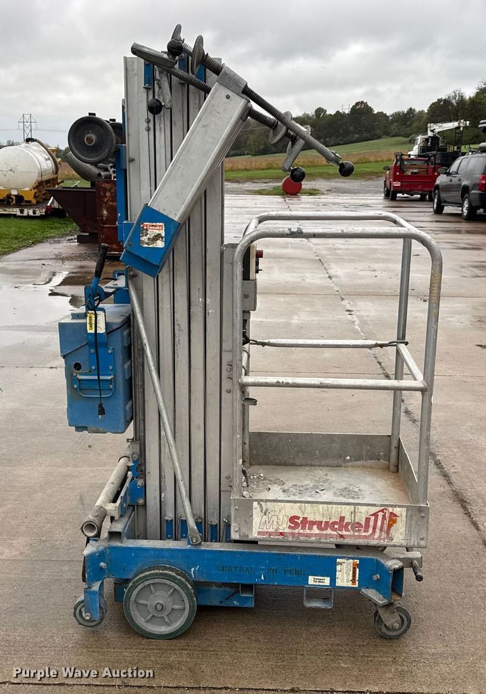 image for item EN0608 Genie AWP-24 vertical lift