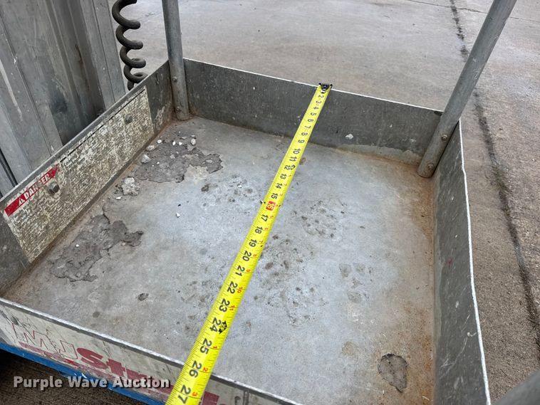 image for item EN0608 Genie AWP-24 vertical lift