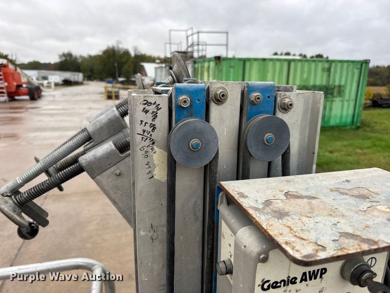 image for item EN0608 Genie AWP-24 vertical lift