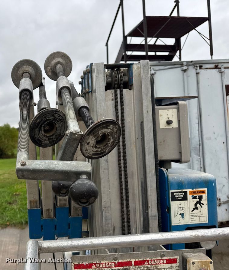 image for item EN0608 Genie AWP-24 vertical lift