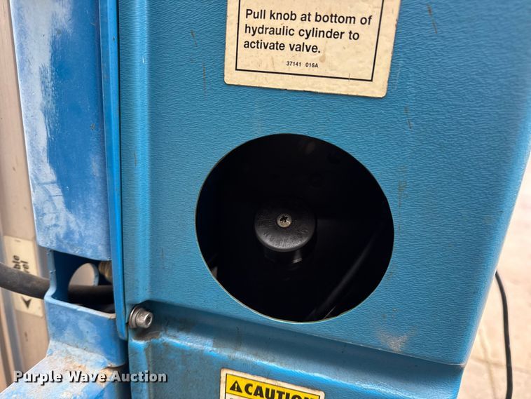 image for item EN0609 (2) Genie vertical lifts