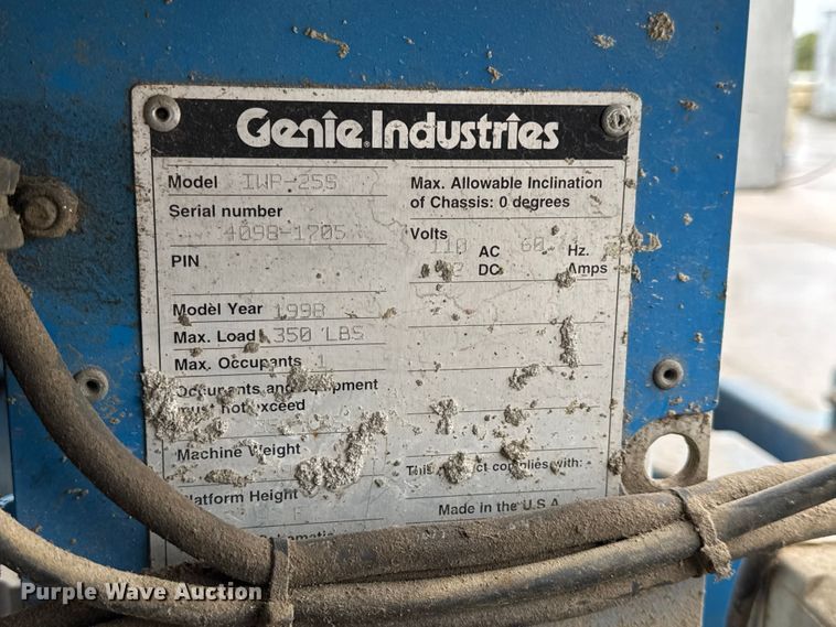 image for item EN0609 (2) Genie vertical lifts