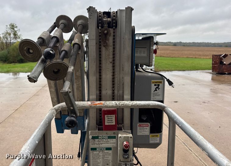 image for item EN0610 Genie AWP-30S vertical lift