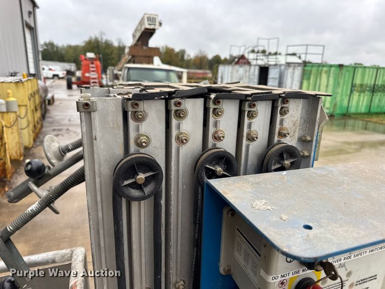 image for item EN0610 Genie AWP-30S vertical lift