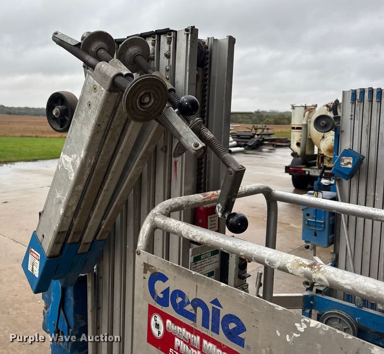 image for item EN0610 Genie AWP-30S vertical lift