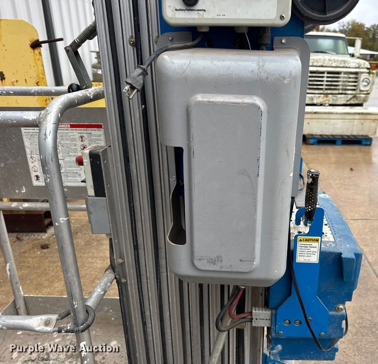 image for item EN0610 Genie AWP-30S vertical lift