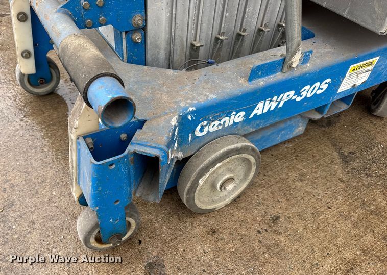 image for item EN0610 Genie AWP-30S vertical lift