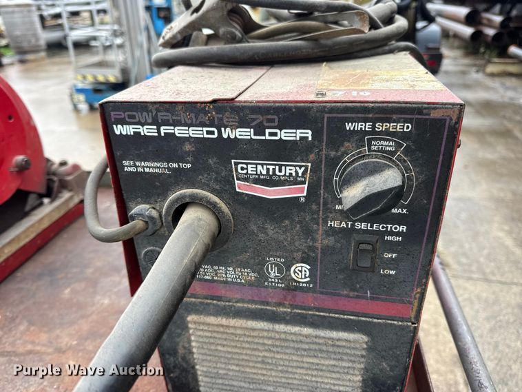 image for item EN0611 Assorted tools