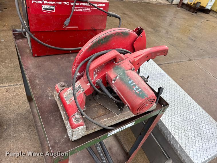 image for item EN0611 Assorted tools