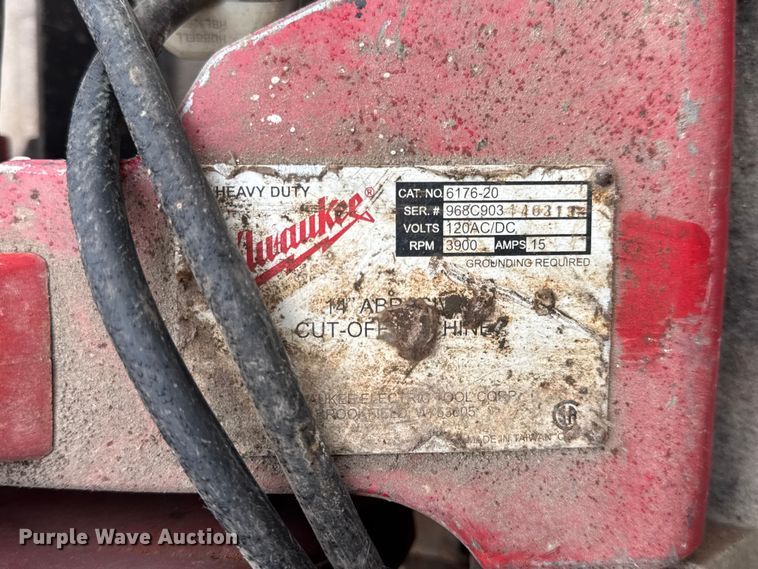 image for item EN0612 Assorted tools