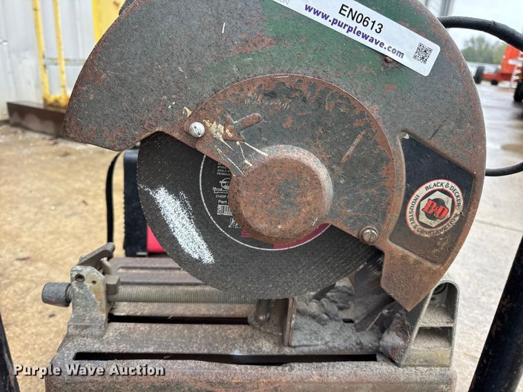 image for item EN0613 Assorted tools