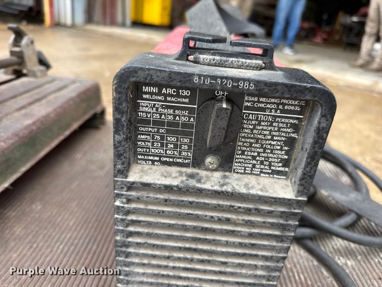 image for item EN0613 Assorted tools