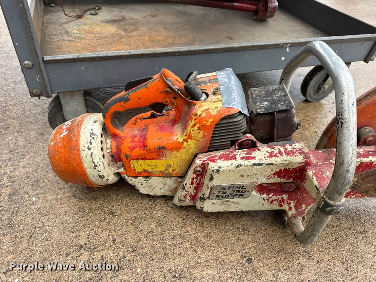 image for item EN0614 Assorted tools