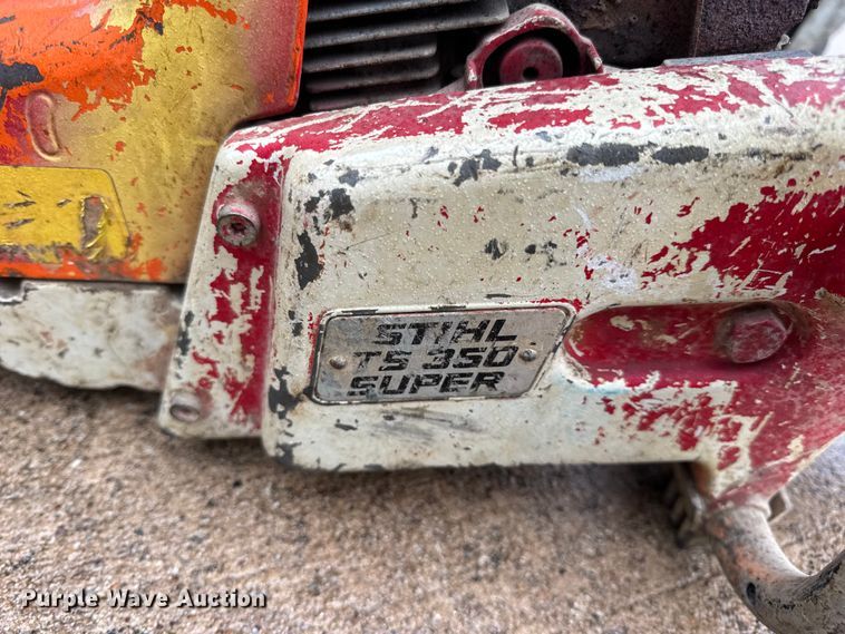 image for item EN0614 Assorted tools