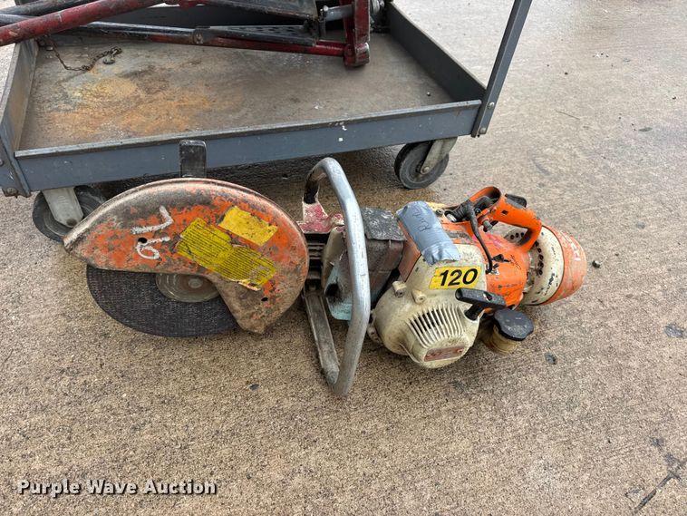 image for item EN0614 Assorted tools