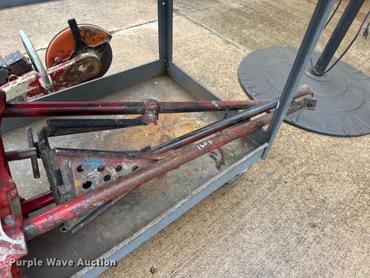 image for item EN0614 Assorted tools