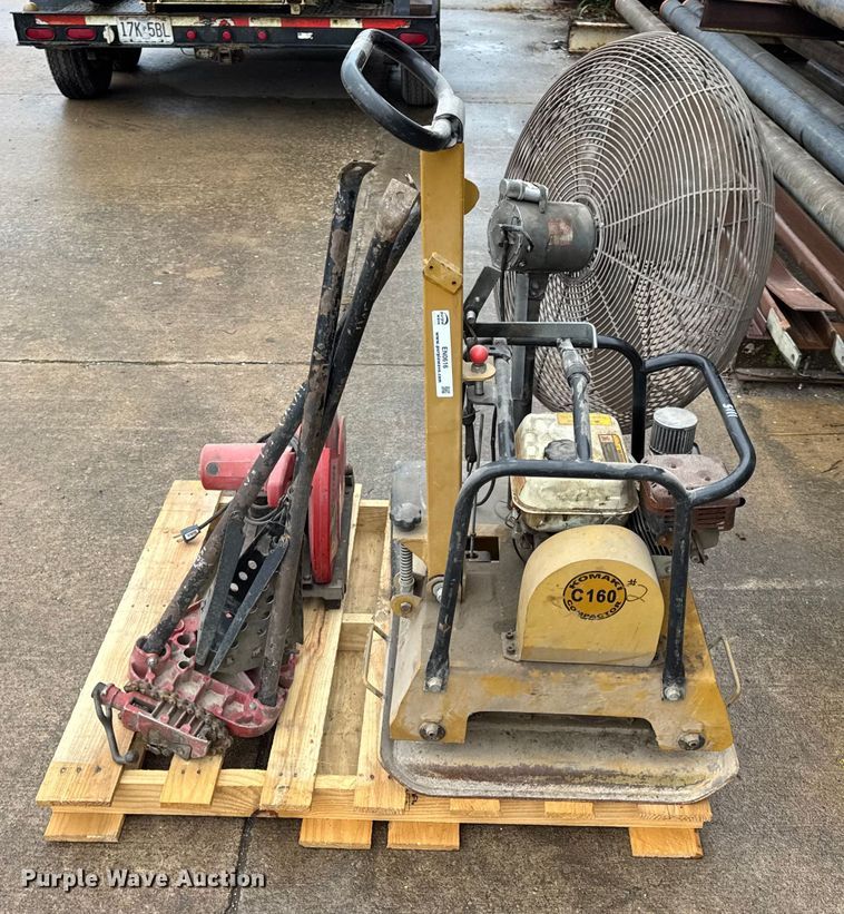 image for item EN0616 Assorted tools