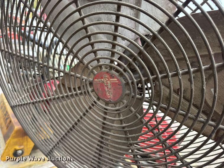 image for item EN0616 Assorted tools