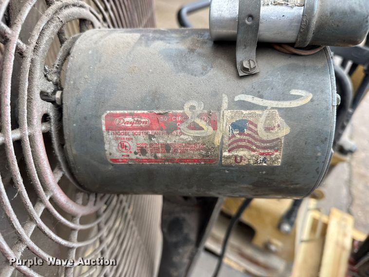 image for item EN0616 Assorted tools