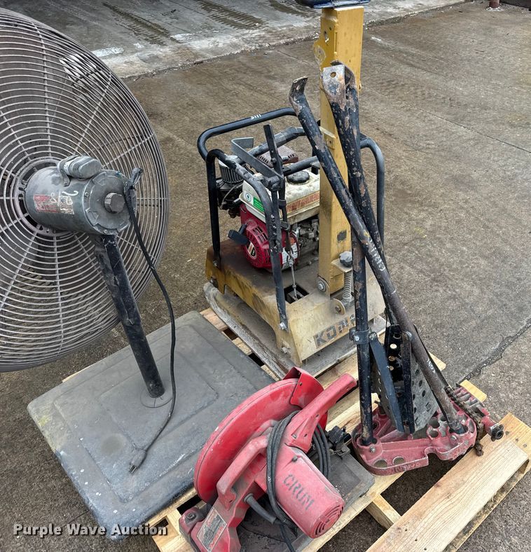 image for item EN0616 Assorted tools