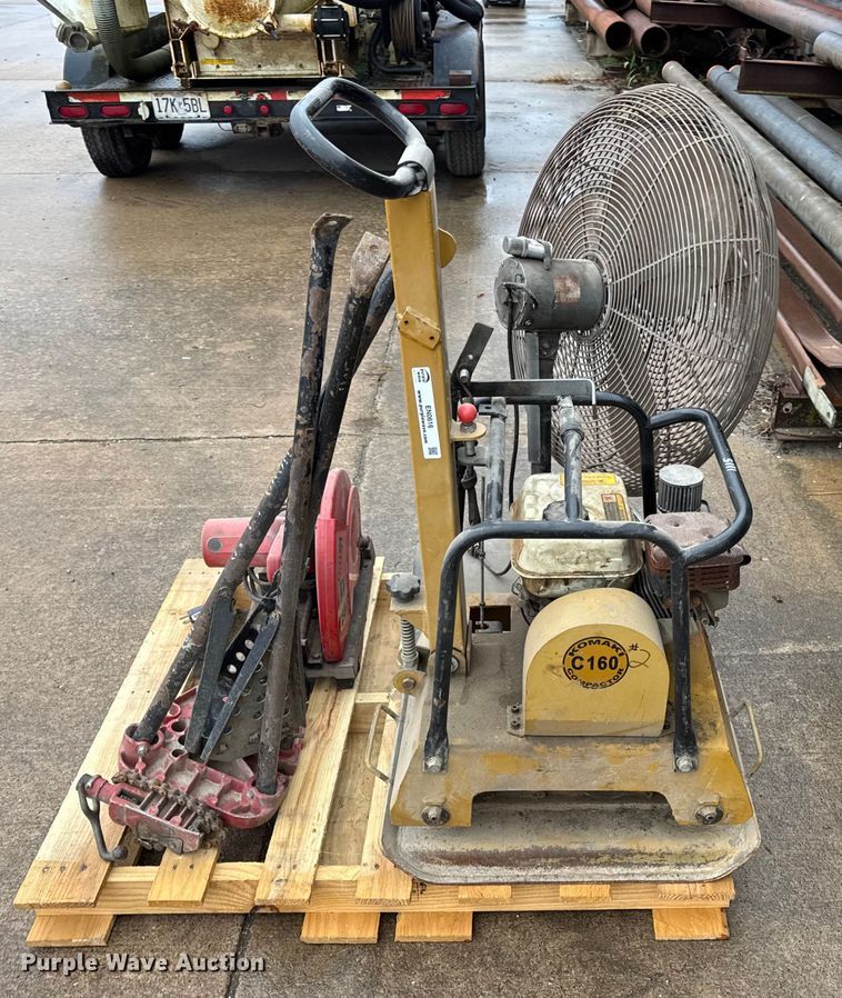 image for item EN0616 Assorted tools