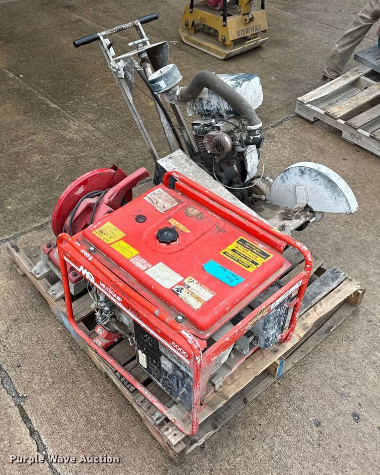 image for item EN0617 Assorted tools