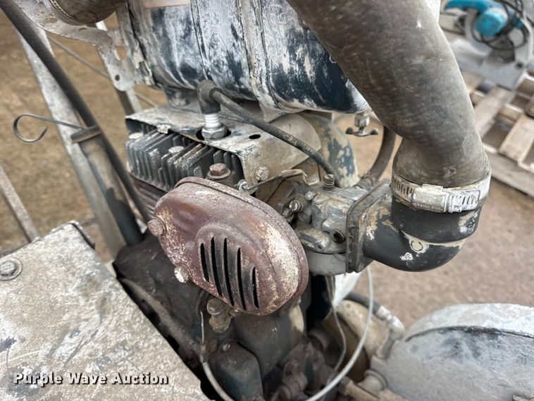 image for item EN0617 Assorted tools