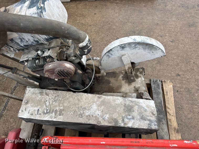 image for item EN0617 Assorted tools