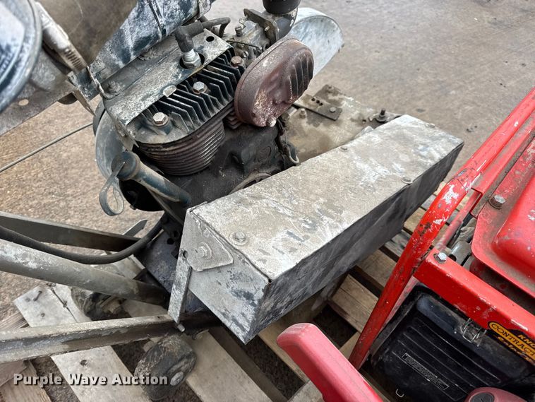 image for item EN0617 Assorted tools