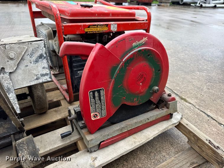 image for item EN0617 Assorted tools