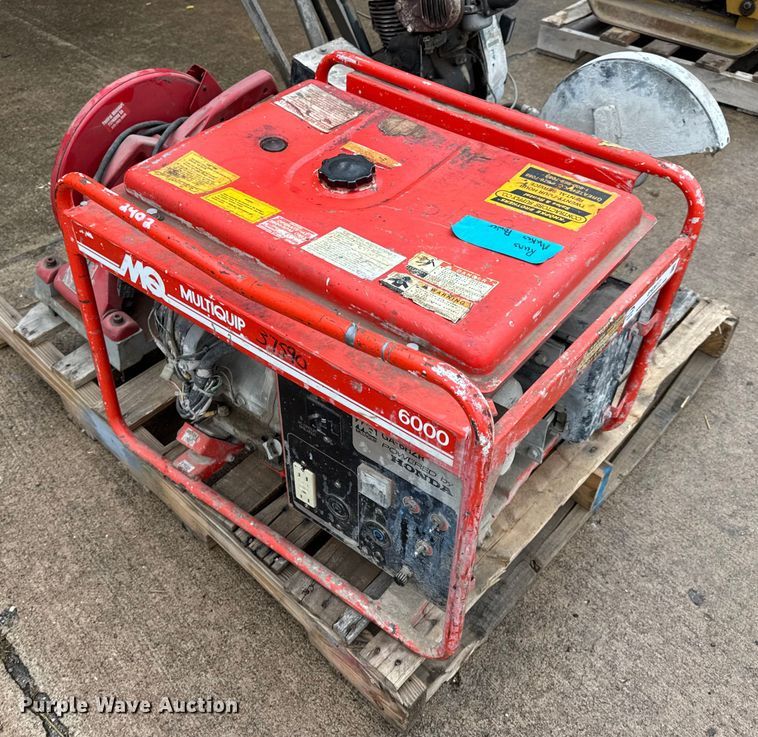 image for item EN0617 Assorted tools