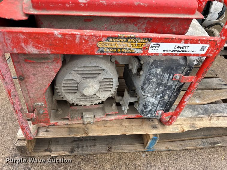 image for item EN0617 Assorted tools