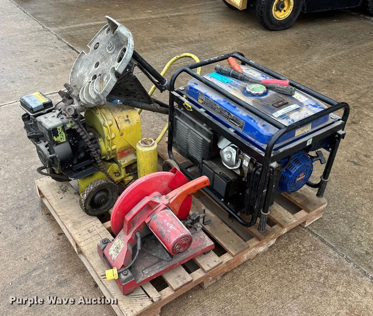 image for item EN0618 Assorted tools