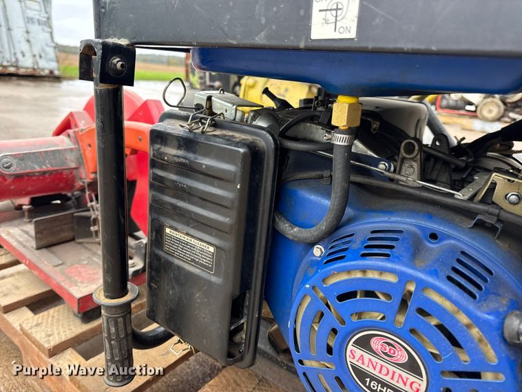 image for item EN0618 Assorted tools