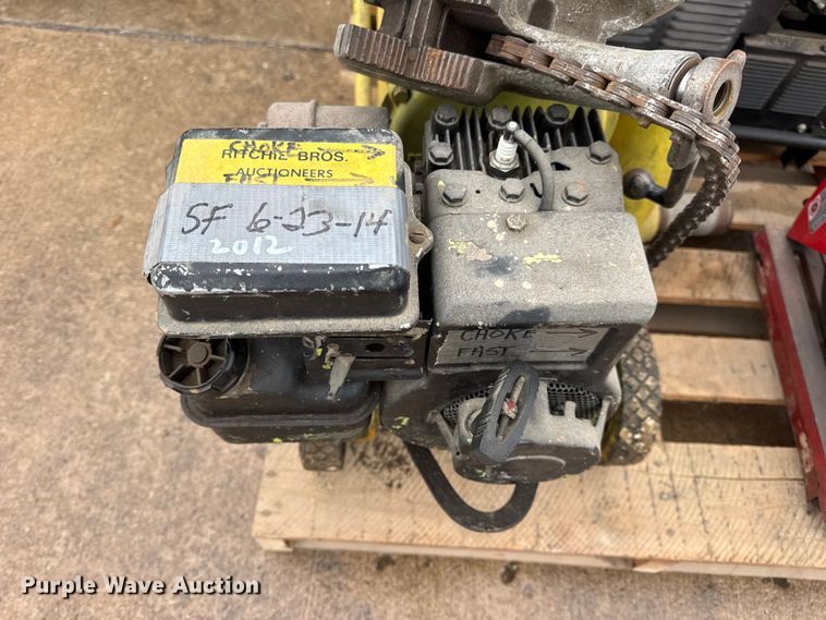 image for item EN0618 Assorted tools