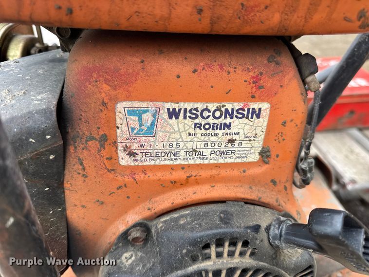 image for item EN0620 Assorted tools