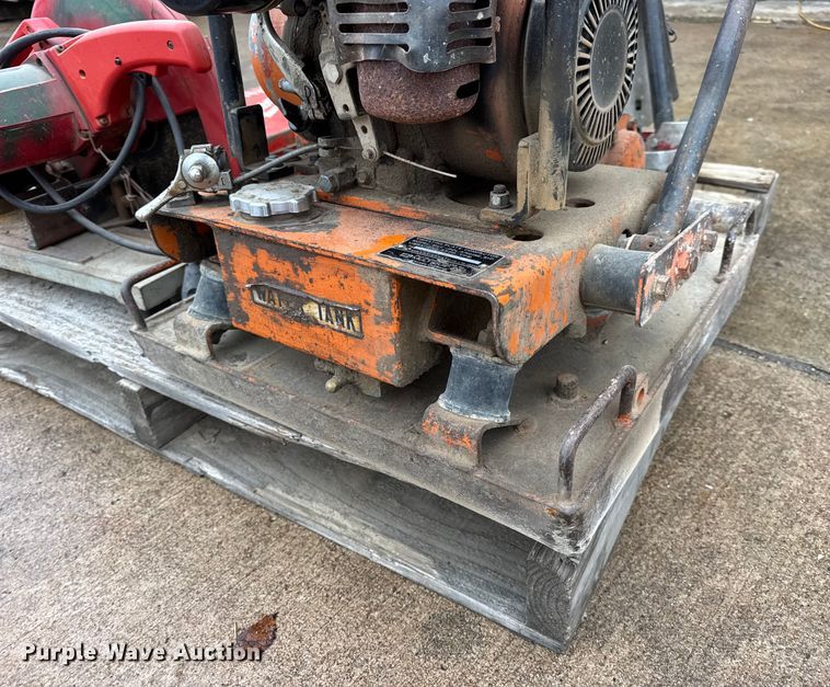 image for item EN0620 Assorted tools