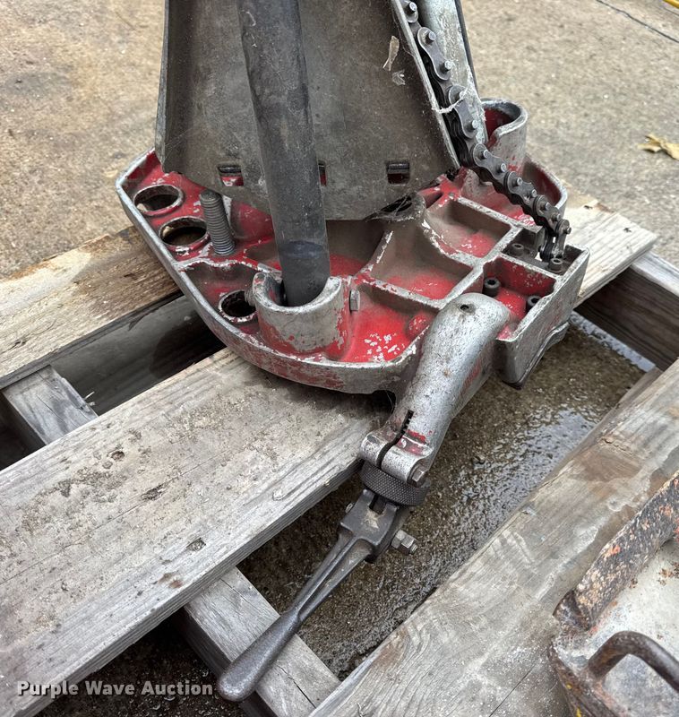 image for item EN0620 Assorted tools