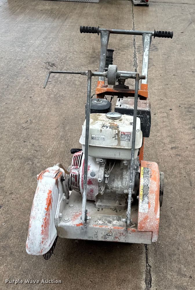 image for item EN0621 Norton Clipper C118 concrete saw