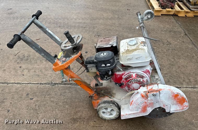 image for item EN0621 Norton Clipper C118 concrete saw