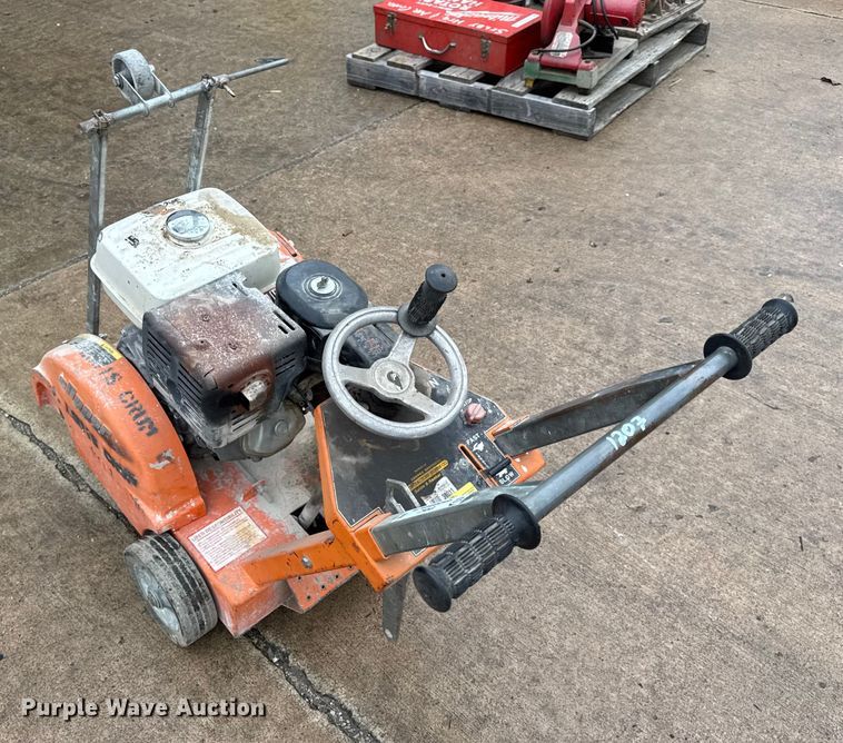 image for item EN0621 Norton Clipper C118 concrete saw