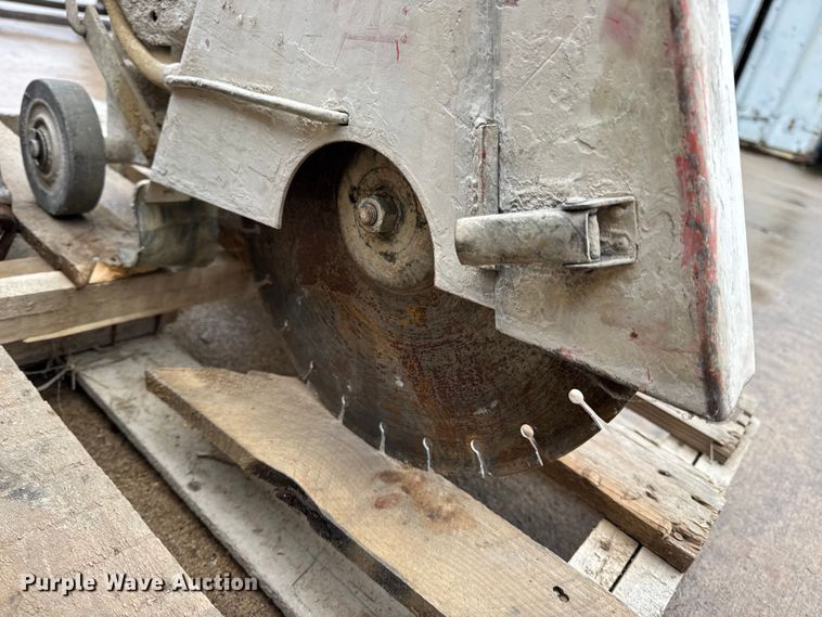 image for item EN0623 Assorted tools