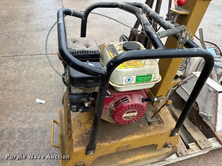 image for item EN0623 Assorted tools