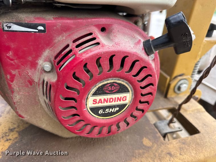 image for item EN0623 Assorted tools