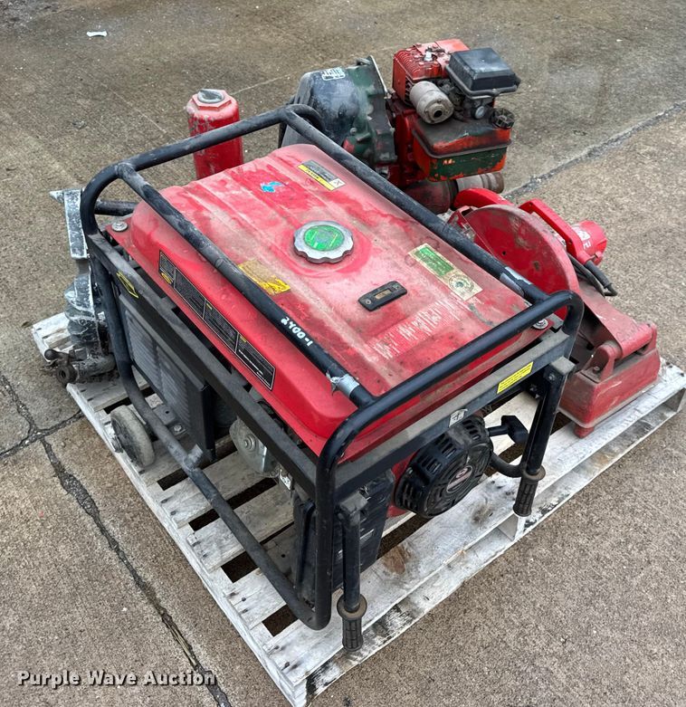 image for item EN0625 Assorted tools