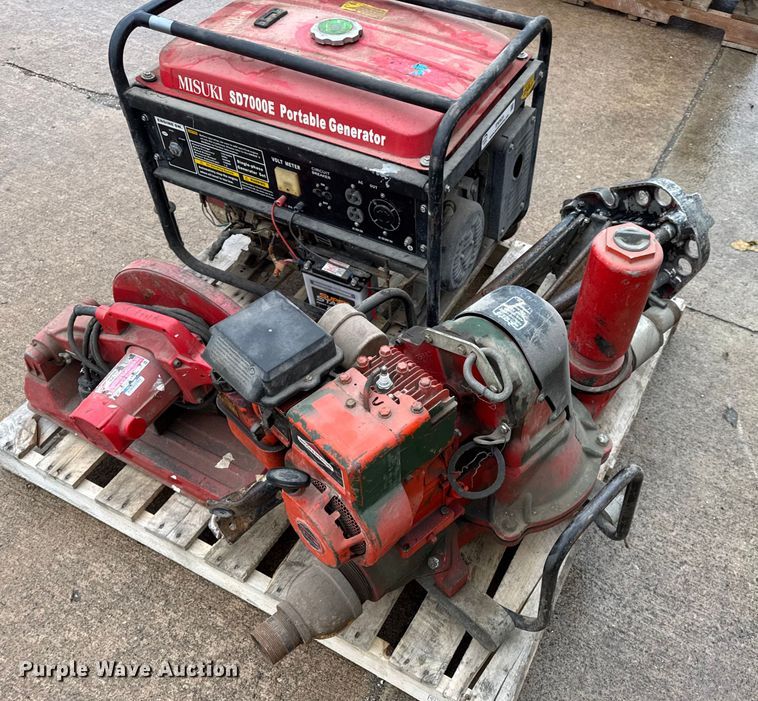 image for item EN0625 Assorted tools