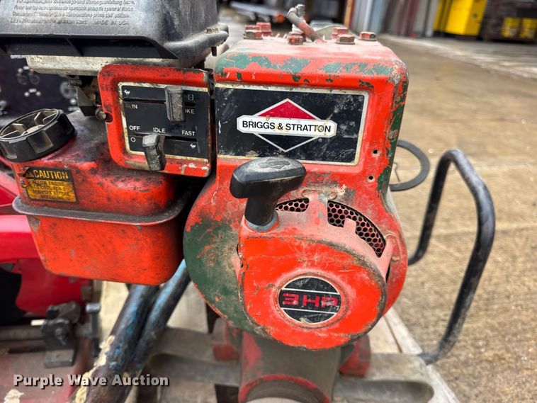 image for item EN0625 Assorted tools