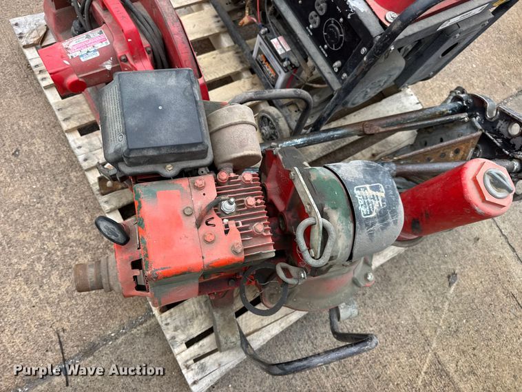 image for item EN0625 Assorted tools